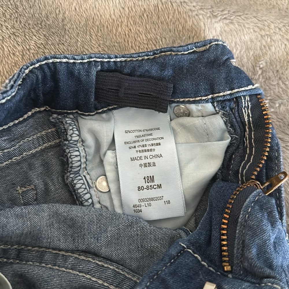 Levi’s Jean Shorty Shorts Size 18m - Picture 3 of 4